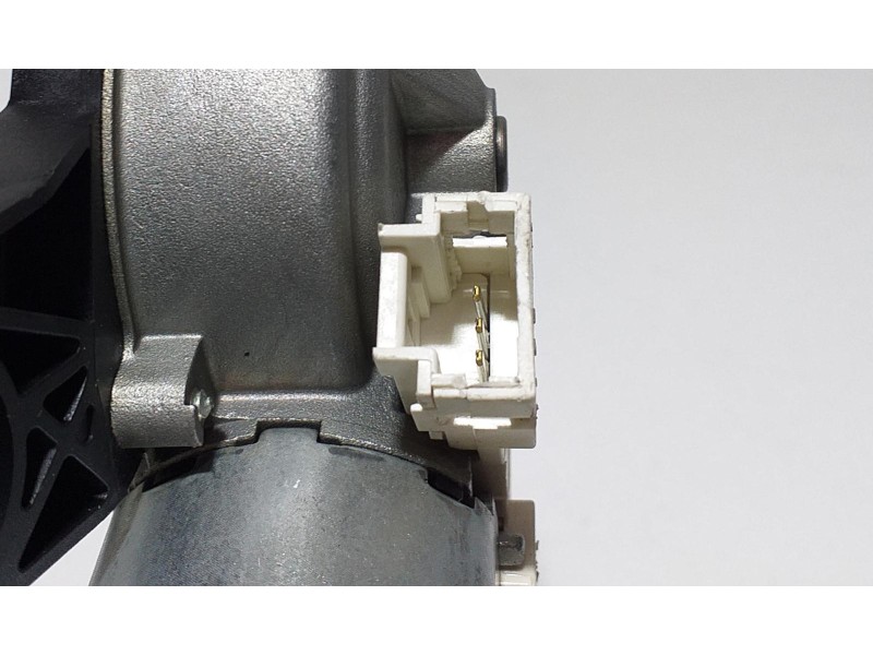 Recambio de motor limpia trasero para renault clio iii authentique referencia OEM IAM 8200311486A 67731 