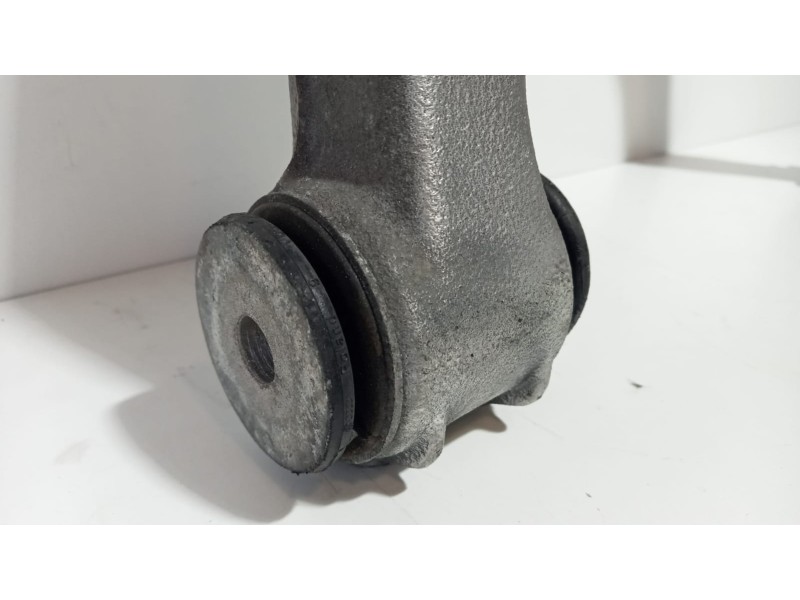 Recambio de brazo suspension inferior trasero izquierdo para audi a8 (4e2) 4.0 tdi quattro referencia OEM IAM 4E0511511F 74520 