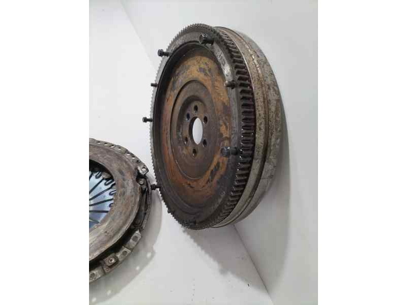Recambio de volante motor para seat leon (5f1) reference referencia OEM IAM 04L105273 83899 