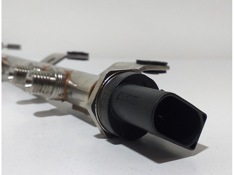 Recambio de rampa inyectora para bmw serie 1 lim. (f20) m135i xdrive referencia OEM IAM 7628049 60993 