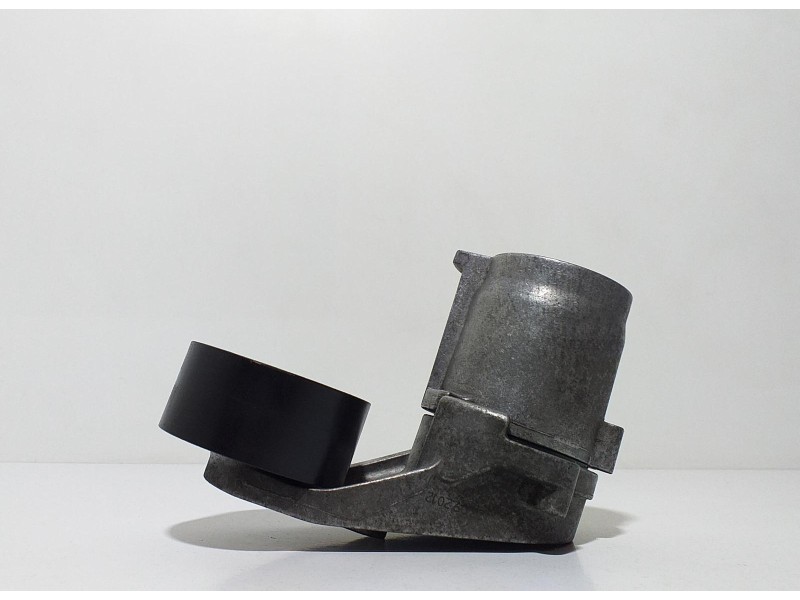 Recambio de rodillo tensor para bmw serie 1 lim. (f20) m135i xdrive referencia OEM IAM 11287599097 61028 