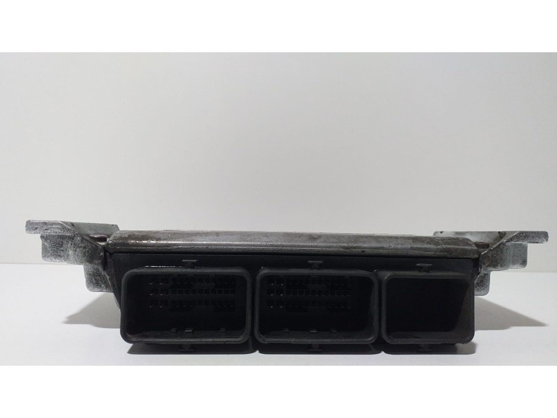 Recambio de centralita motor uce para citroën saxo 1.5 diesel referencia OEM IAM 9630059880 57350 