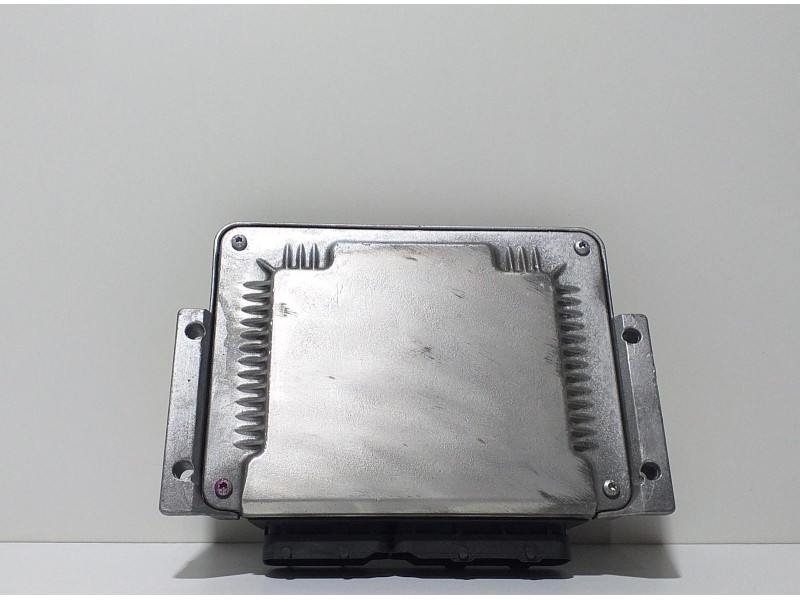 Recambio de centralita motor uce para alfa romeo 147 (190) 1.9 jtd impression referencia OEM IAM 55198491 57357 