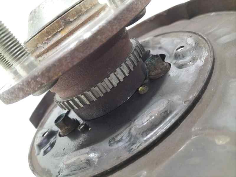 Recambio de mangueta trasera derecha para hyundai tucson (jm) 2.0 crdi style referencia OEM IAM 4X2 81789 