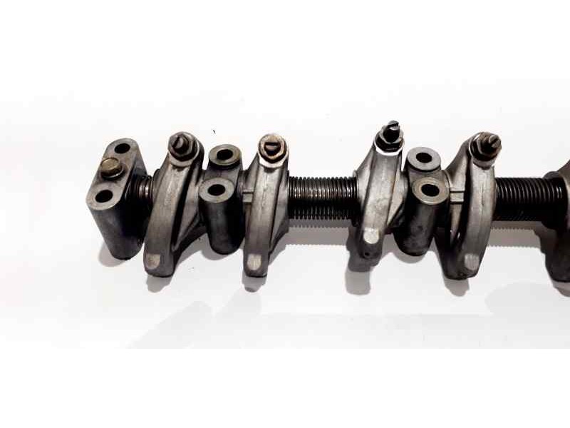 Recambio de eje balancines para nissan terrano (wd21) 2.7 td referencia OEM IAM  44365 