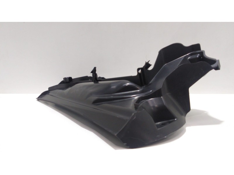 Recambio de molduras delanteras para bmw serie 3 touring (f31) 318d referencia OEM IAM 64119297729 49186 