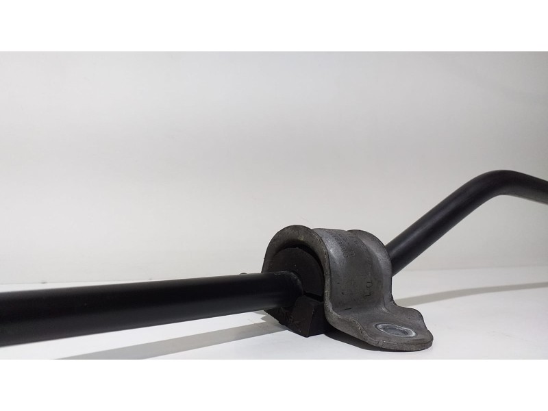 Recambio de barra estabilizadora trasera para bmw serie 1 lim. (f20) m135i xdrive referencia OEM IAM 6853475 61038 