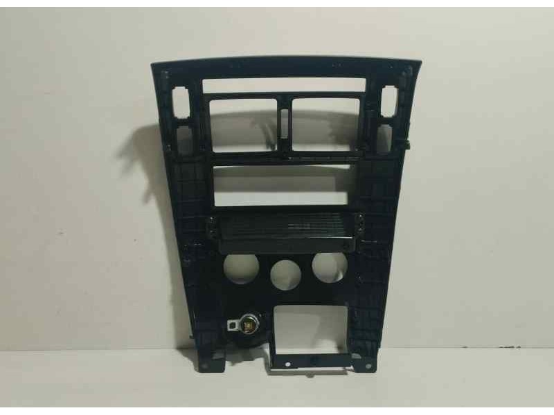 Recambio de molduras delanteras para hyundai tucson (jm) 2.0 crdi style referencia OEM IAM UO26313800 81627 