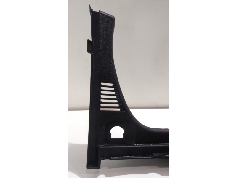 Recambio de guarnecido porton trasero para bmw serie 3 touring (f31) 318d referencia OEM IAM 51477221875 49201 