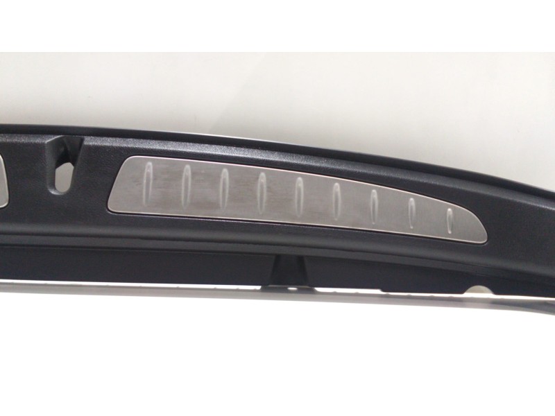 Recambio de guarnecido porton trasero para bmw serie 3 touring (f31) 318d referencia OEM IAM 51477221875 49201 