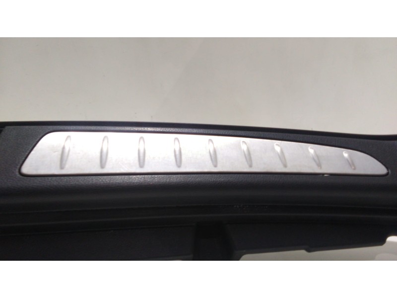 Recambio de guarnecido porton trasero para bmw serie 3 touring (f31) 318d referencia OEM IAM 51477221875 49201 