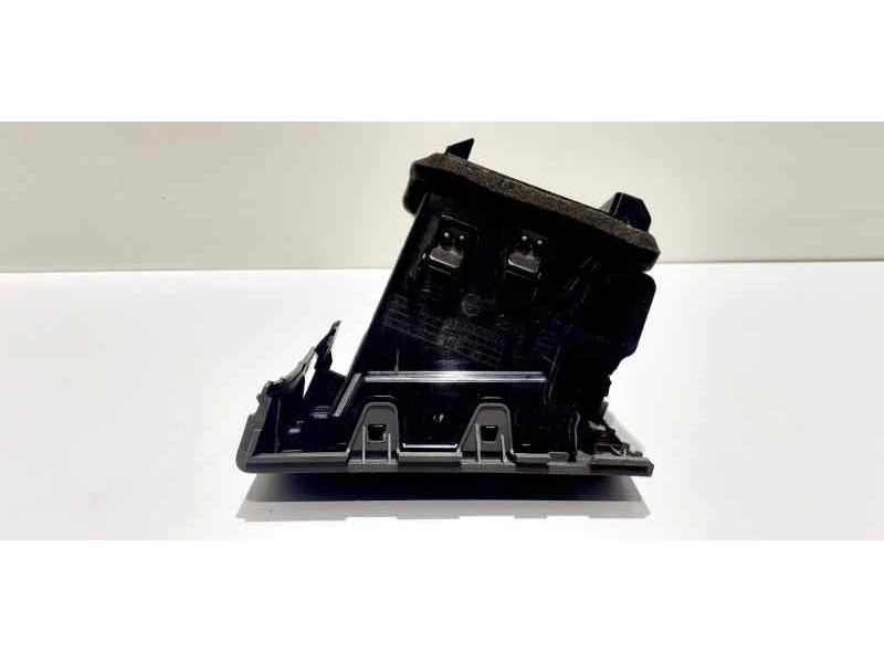 Recambio de salpicadero para nissan x-trail (t31) xe referencia OEM IAM 68761JG00B 44508 