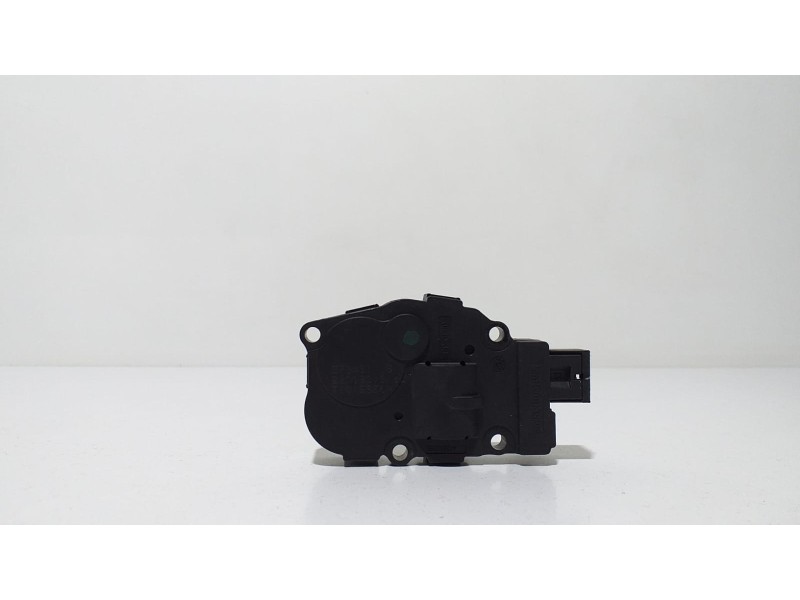 Recambio de motor apertura trampillas climatizador para bmw serie 1 lim. (f20) m135i xdrive referencia OEM IAM T1015556H 61063 