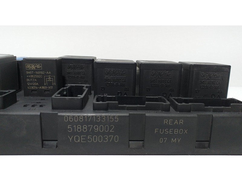 Recambio de caja reles / fusibles para land rover range rover (lm) tdv8 hse referencia OEM IAM YQE500370 57435 