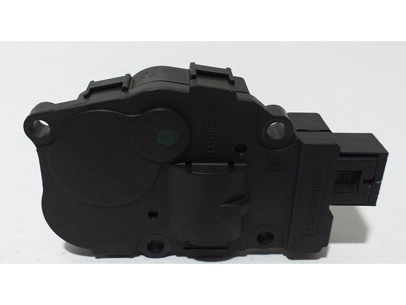 Recambio de motor apertura trampillas climatizador para bmw serie 1 lim. (f20) m135i xdrive referencia OEM IAM T1015556H 61065 