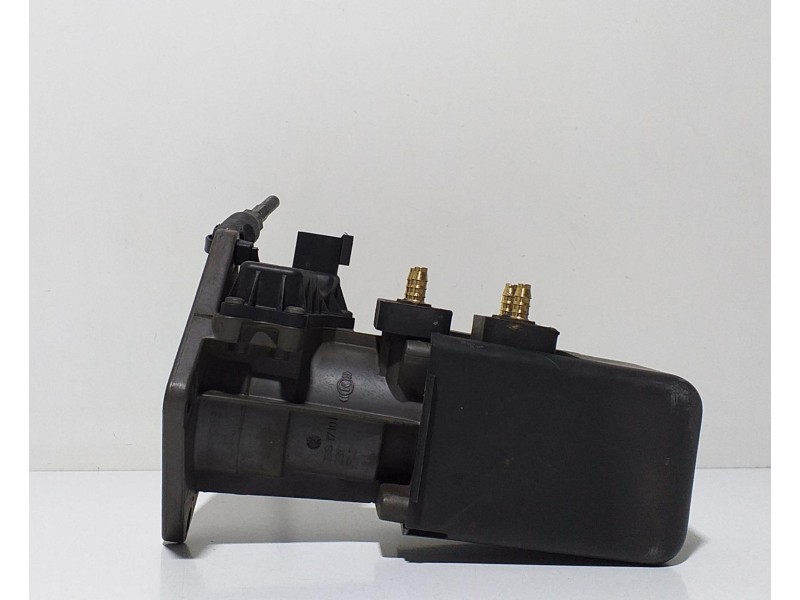 Recambio de pedal freno para scania serie p/g/r (l-clase) fg r620 (4x2) largo cr 19 topline referencia OEM IAM 1942899 67813 