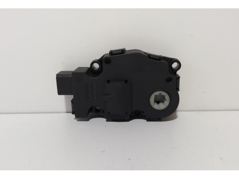 Recambio de motor apertura trampillas climatizador para mercedes-benz clase r (w251) 320 cdi l (251.122) referencia OEM IAM EFB3