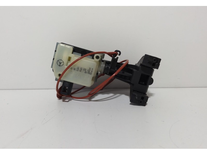 Recambio de tapa exterior combustible para mercedes-benz clase r (w251) 320 cdi l (251.122) referencia OEM IAM A2516390107 77341