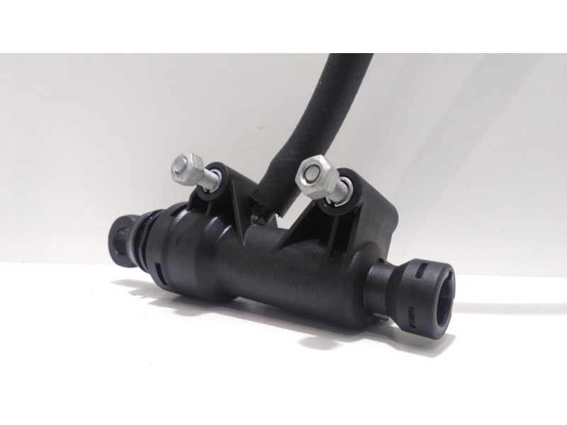Recambio de bomba embrague para bmw serie 3 touring (f31) 318d referencia OEM IAM 13670610 49206 