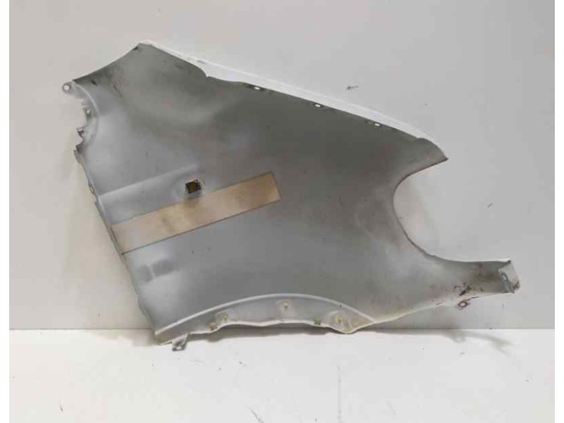 Recambio de aleta delantera izquierda para renault master desde ´98 base, caja cerrada l1h1 rs 3078 referencia OEM IAM 775035050