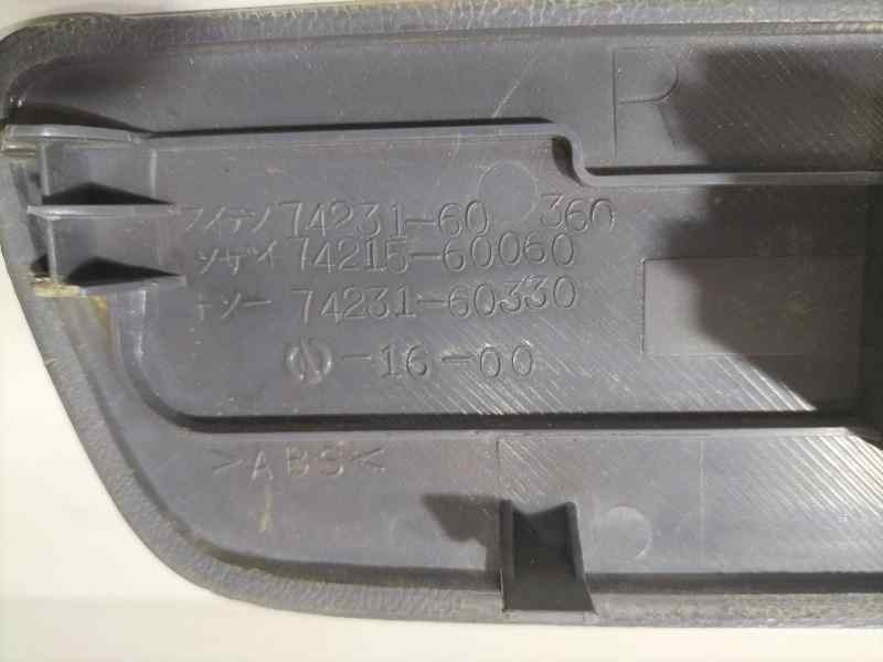 Recambio de molduras delanteras para toyota land cruiser (j9) td gx (5-ptas.) referencia OEM IAM 7423160330 83319 