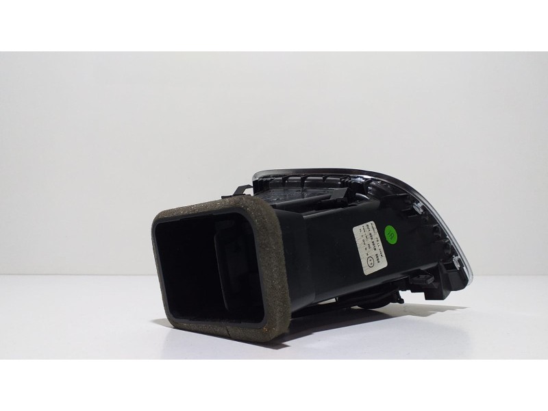 Recambio de rejilla aireadora para audi q3 (8u) 2.0 tfsi (155kw) ambition quattro referencia OEM IAM 8U1820901B 57469 