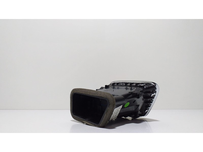 Recambio de rejilla aireadora para audi q3 (8u) 2.0 tfsi (155kw) ambition quattro referencia OEM IAM 8U1820902B 57470 