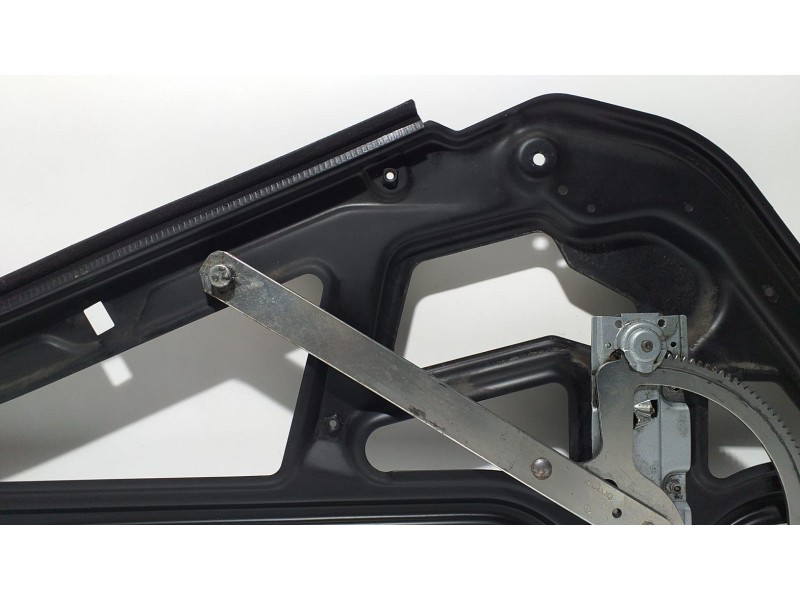 Recambio de elevalunas delantero derecho para mercedes-benz sprinter 02.00  caja cerrada 313 cdi (903.661-662) referencia OEM IA