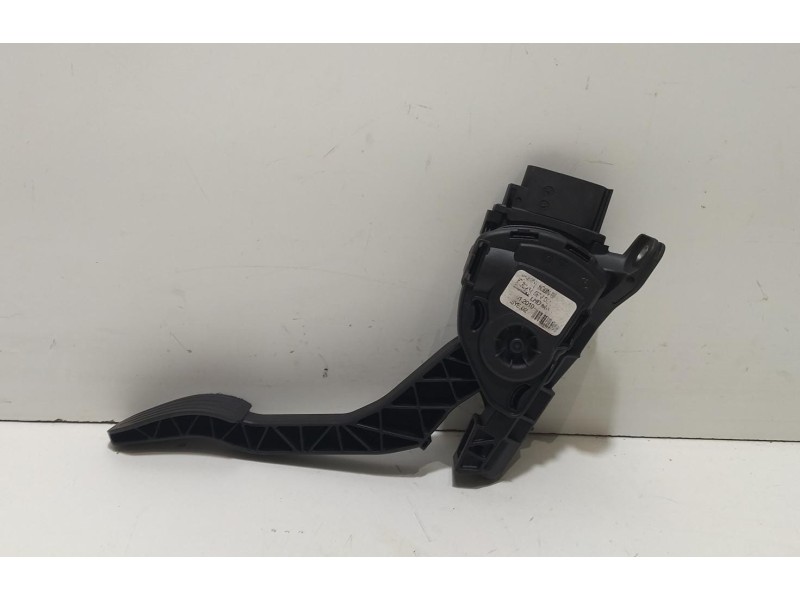 Recambio de potenciometro pedal para volvo xc60 2.4 diesel cat referencia OEM IAM 8G9N9F836BA 77268 