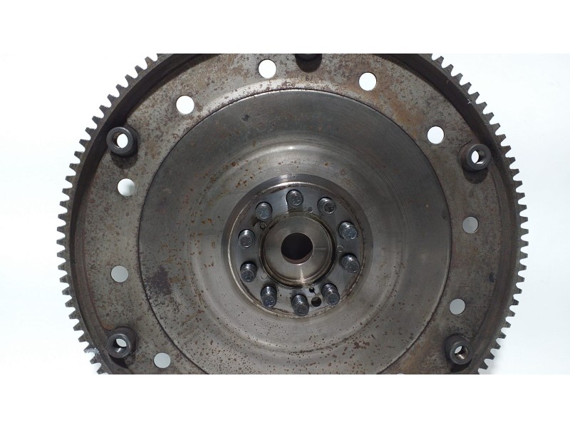 Recambio de volante motor para audi a7 sportback (4ga) 3.0 tdi quattro referencia OEM IAM 06E105323T 61084 