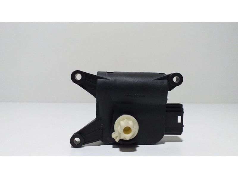 Recambio de motor apertura trampillas climatizador para audi q3 (8u) 2.0 tfsi (155kw) ambition quattro referencia OEM IAM 1K1907