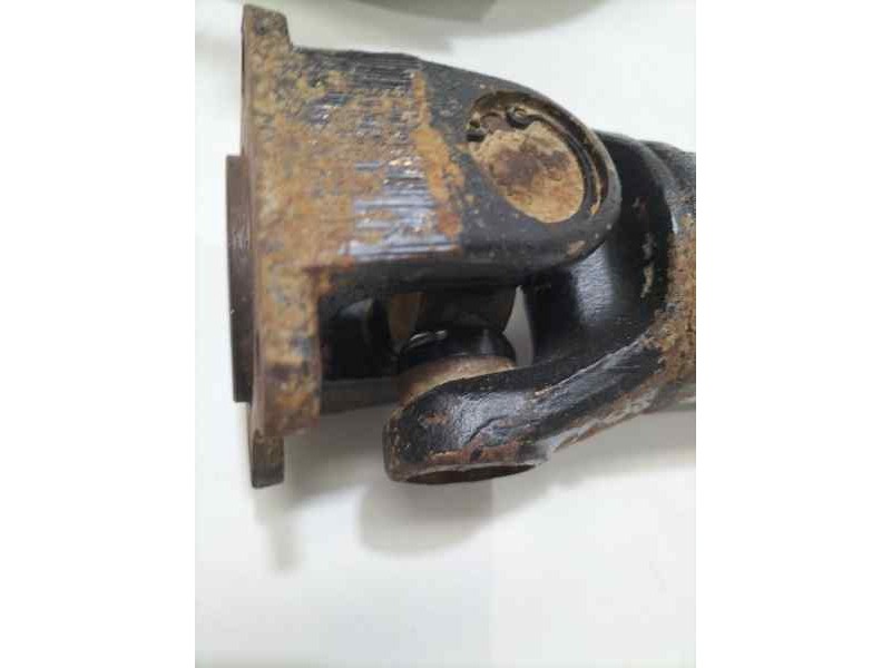 Recambio de transmision central para nissan terrano/terrano.ii (r20) comfort referencia OEM IAM TD27TI 83328 