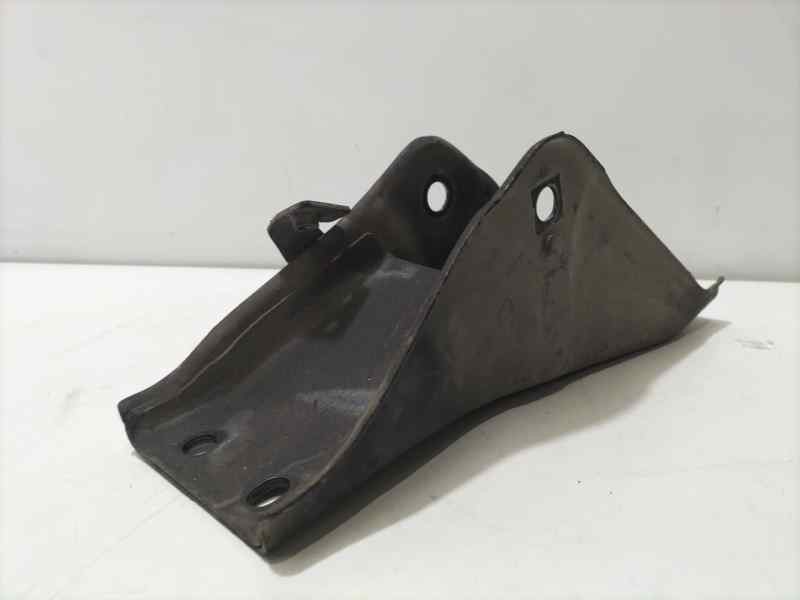 Recambio de soporte motor para hyundai h1 travel referencia OEM IAM D4CB 83330 R