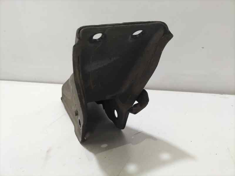 Recambio de soporte motor para hyundai h1 travel referencia OEM IAM D4CB 83330 R
