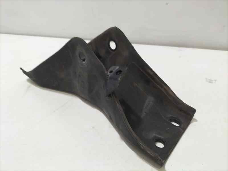 Recambio de soporte motor para hyundai h1 travel referencia OEM IAM D4CB 83330 R