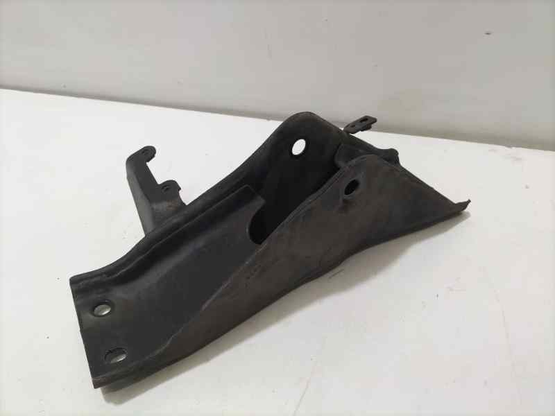 Recambio de soporte motor para hyundai h1 travel referencia OEM IAM D4CB 83331 R