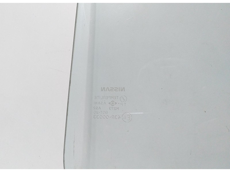 Recambio de luna trasera derecha para nissan terrano (wd21) 2.7 td referencia OEM IAM TD27T 67846  Recambio de luna trasera derecha para nissan terrano (wd21) 2.7 td referencia OEM IAM TD27T 67846