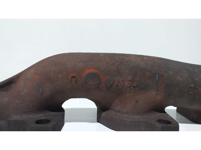 Recambio de colector escape para mercedes-benz sprinter 02.00  caja cerrada 313 cdi (903.661-662) referencia OEM IAM 6111420501 