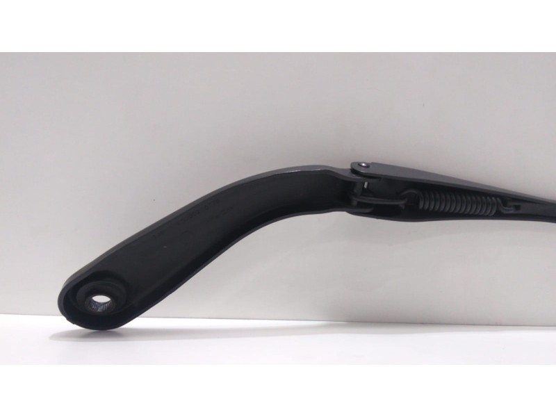 Recambio de brazo limpia delantero izquierdo para bmw serie 3 touring (f31) 318d referencia OEM IAM 61617260469 49233 