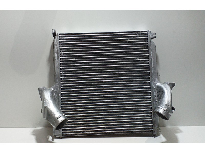 Recambio de intercooler para mercedes-benz actros 2/3 2 - ejes / 6 cil. 1841 4x2 om 501 la l (largo) referencia OEM IAM A9425011