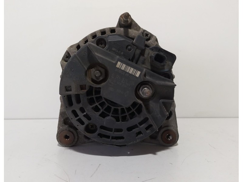 Recambio de alternador para renault clio iii 1.5 dci diesel referencia OEM IAM 8200660034A 77376 
