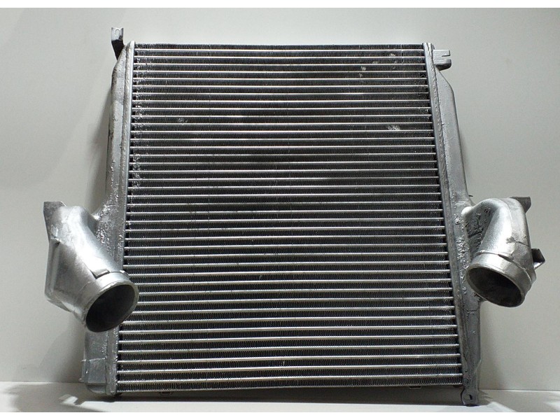 Recambio de intercooler para mercedes-benz actros 2/3 2 - ejes / 6 cil. 1841 4x2 om 501 la l (largo) referencia OEM IAM A9425011
