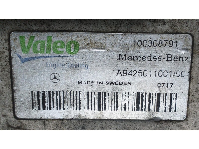 Recambio de intercooler para mercedes-benz actros 2/3 2 - ejes / 6 cil. 1841 4x2 om 501 la l (largo) referencia OEM IAM A9425011