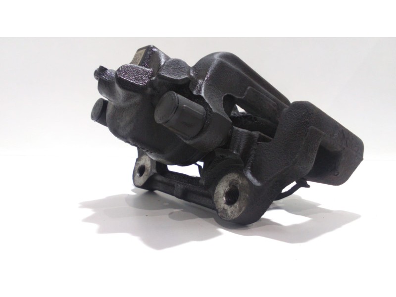 Recambio de pinza freno delantera derecha para bmw serie 3 touring (f31) 318d referencia OEM IAM 34116850650 49261 