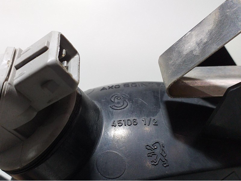 Recambio de piloto trasero central para peugeot 206 cc cc referencia OEM IAM 45106 67899 