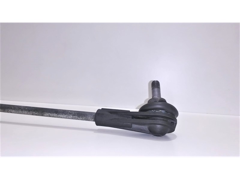 Recambio de bieleta estabilizadora delantera derecha para bmw serie 3 touring (f31) 318d referencia OEM IAM 6792211 49269 