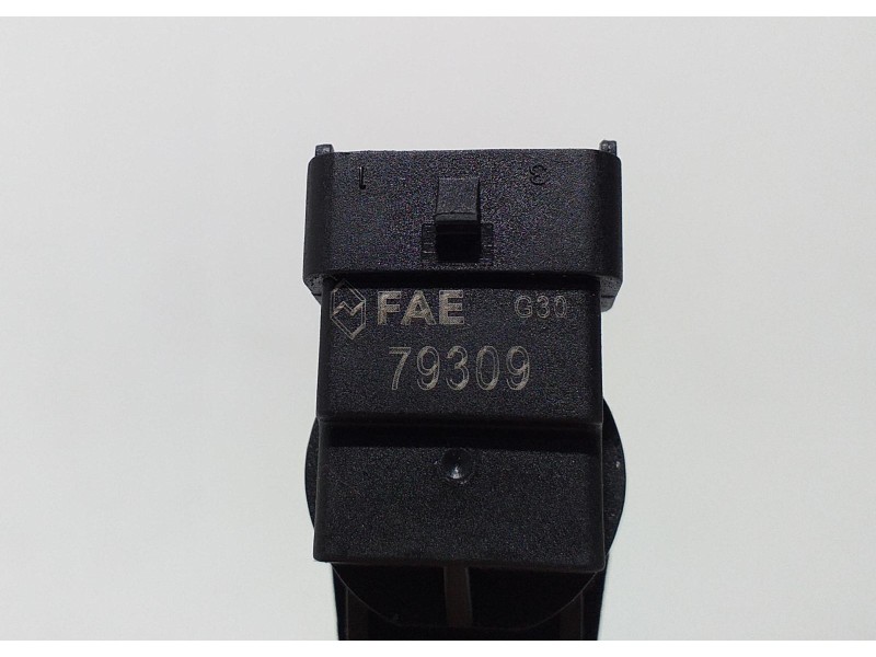 Recambio de sensor para mercedes-benz sprinter 02.00  caja cerrada 313 cdi (903.661-662) referencia OEM IAM FAE79309 67925 