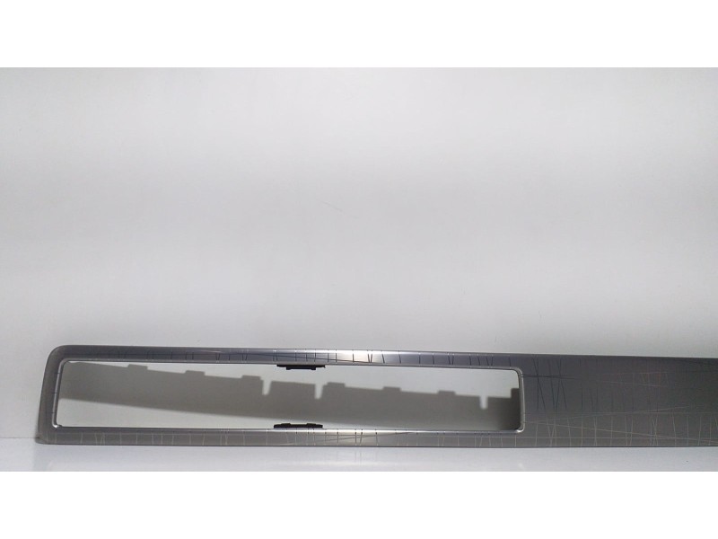 Recambio de molduras delanteras para volvo xc70 kinetic awd referencia OEM IAM 30715143 65503 