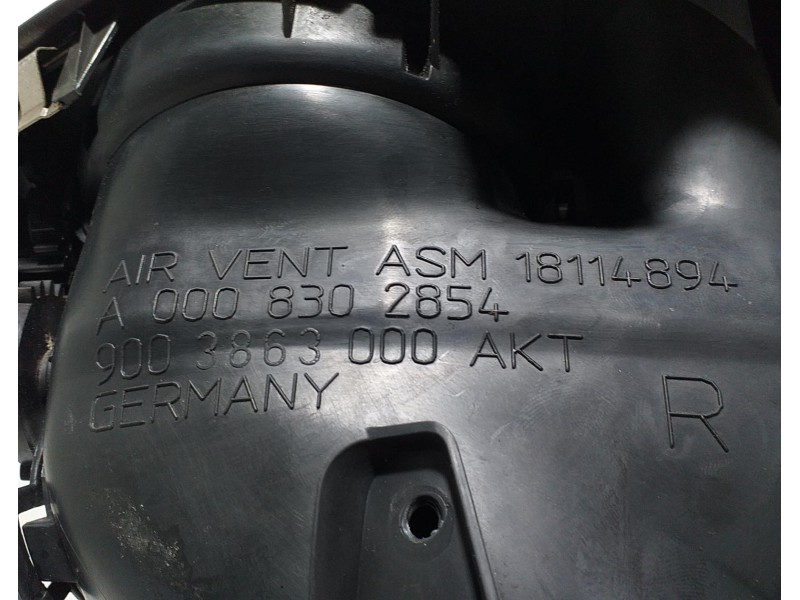 Recambio de rejilla aireadora para mercedes-benz actros 2/3 2 - ejes / 6 cil. 1841 4x2 om 501 la l (largo) referencia OEM IAM A0