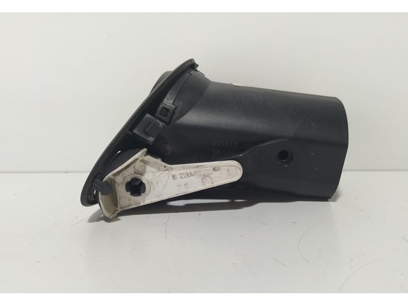 Recambio de rejilla aireadora para renault clio iii 1.5 dci diesel fap referencia OEM IAM 210252630 77381 